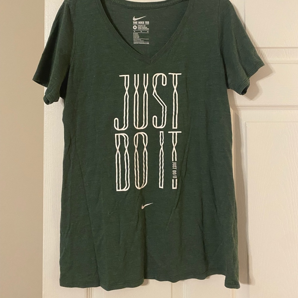 Nike V-Neck